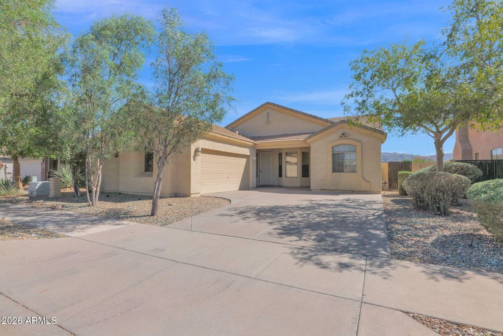 2329 W CARTER Road, Phoenix, AZ 85041 — photo 2