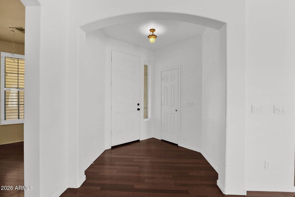 2329 W CARTER Road, Phoenix, AZ 85041 — photo 5