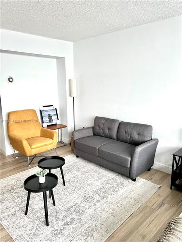 801 Brickell Bay Drive 1469, Miami, FL 33131