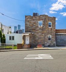 197 LAIDLAW AVE, Jc, Heights, NJ 07306