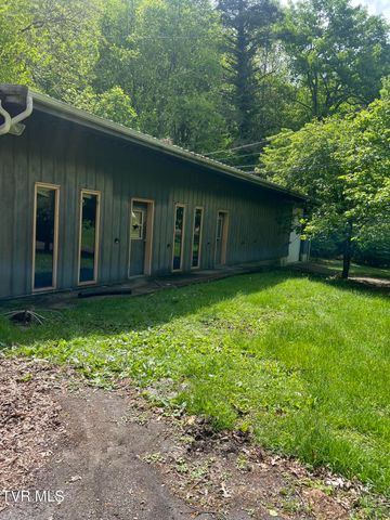 6430 Hoot Owl Hollow Road, Norton, VA 24273