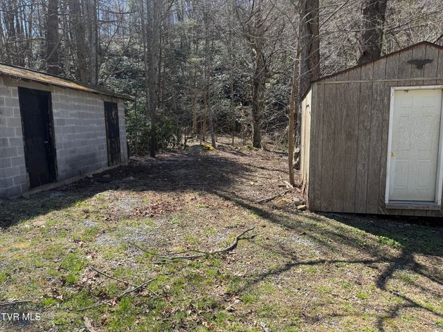 6430 Hoot Owl Hollow Road, Norton, VA 24273