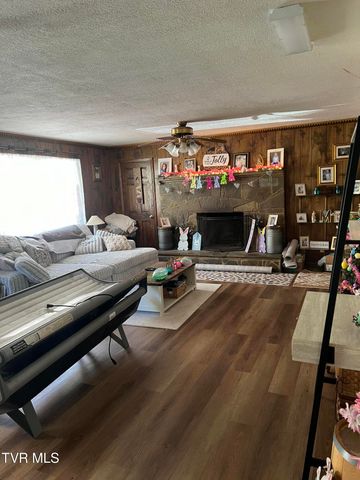 6430 Hoot Owl Hollow Road, Norton, VA 24273