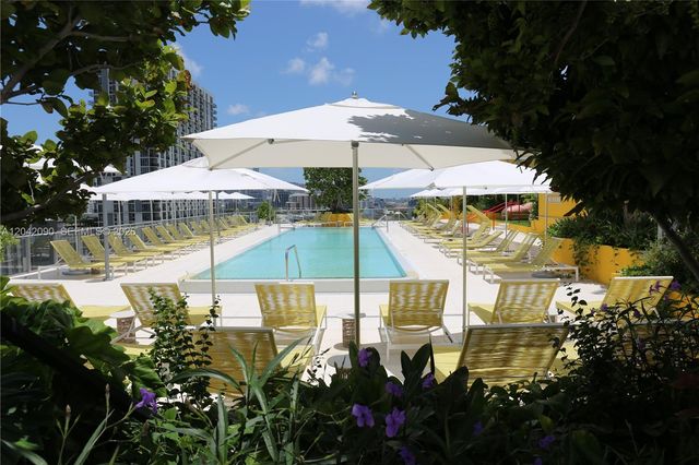 90 NE 32nd St 706, Miami, FL 33137