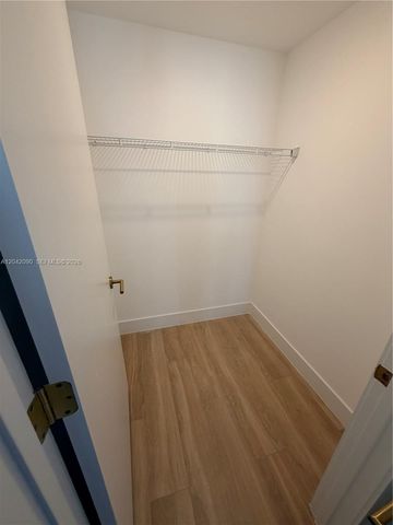 90 NE 32nd St 706, Miami, FL 33137