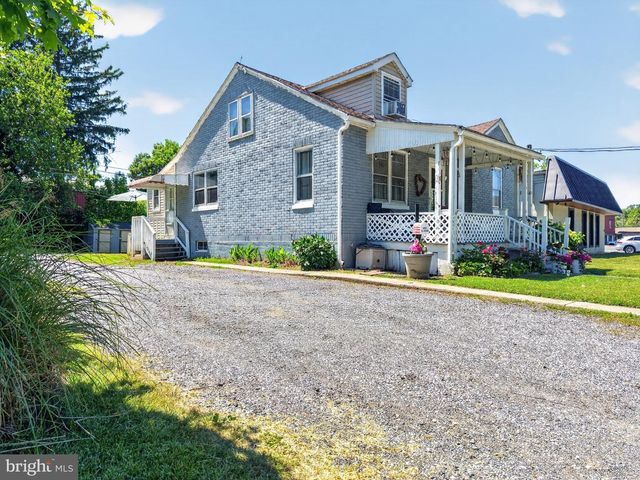 216 W FULTON ST, Ephrata, PA 17522
