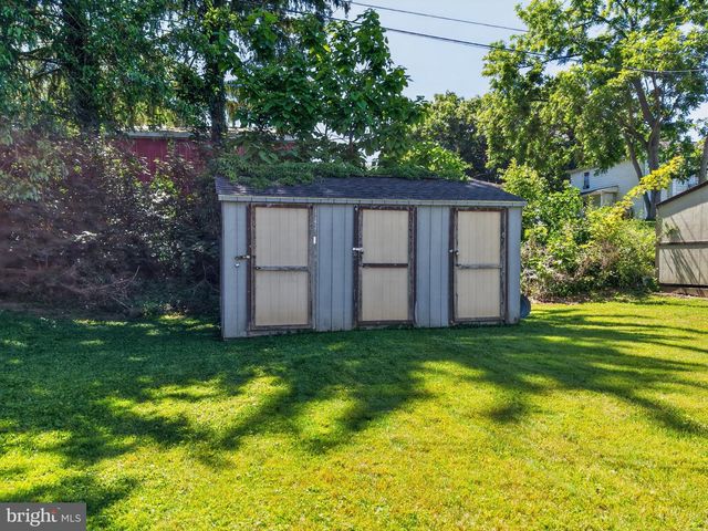 216 W FULTON ST, Ephrata, PA 17522