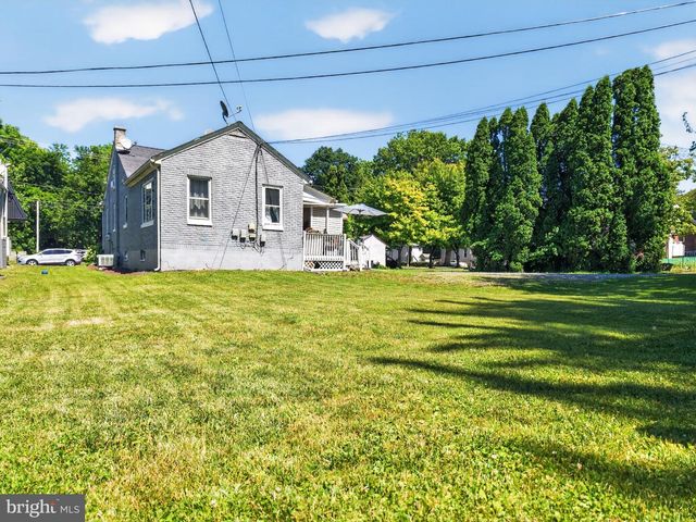 216 W FULTON ST, Ephrata, PA 17522