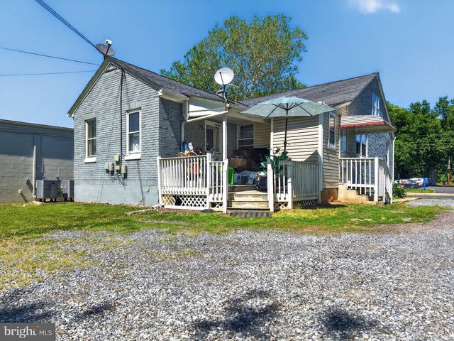 216 W FULTON ST, Ephrata, PA 17522