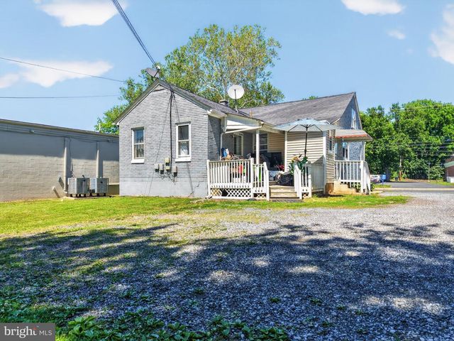 216 W FULTON ST, Ephrata, PA 17522