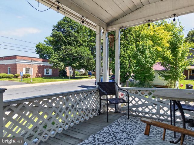 216 W FULTON ST, Ephrata, PA 17522
