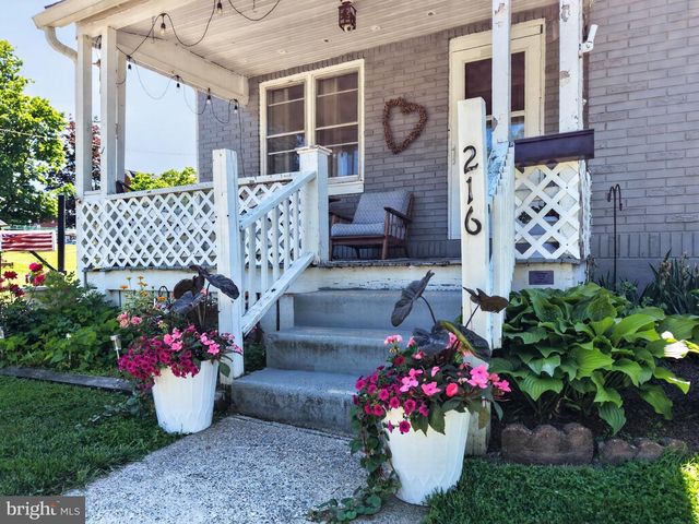 216 W FULTON ST, Ephrata, PA 17522