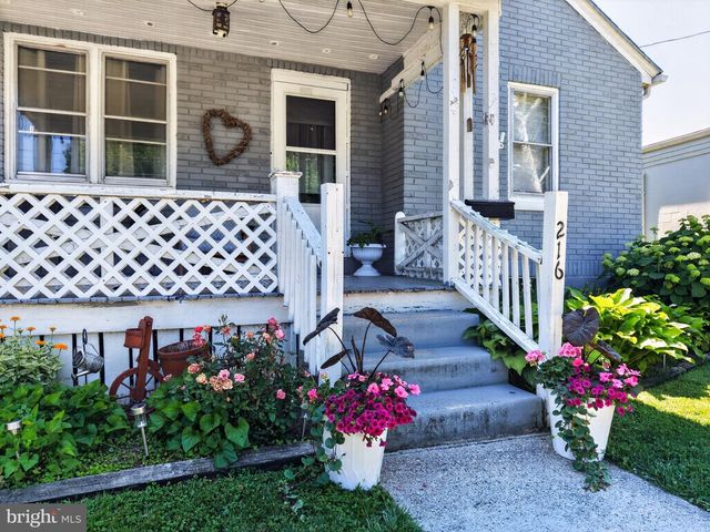 216 W FULTON ST, Ephrata, PA 17522