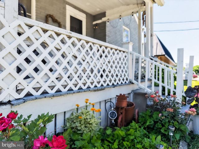 216 W FULTON ST, Ephrata, PA 17522