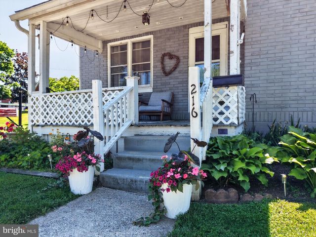 216 W FULTON ST, Ephrata, PA 17522