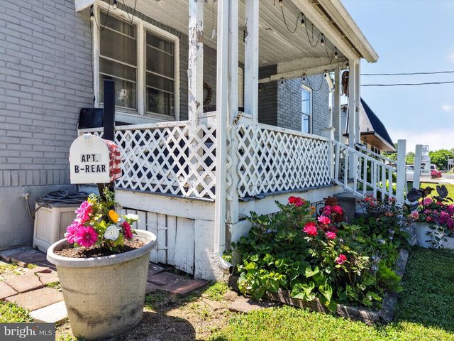 216 W FULTON ST, Ephrata, PA 17522