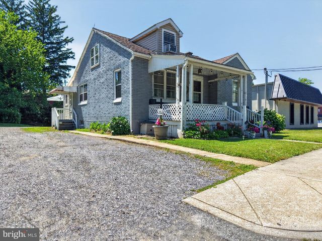 216 W FULTON ST, Ephrata, PA 17522