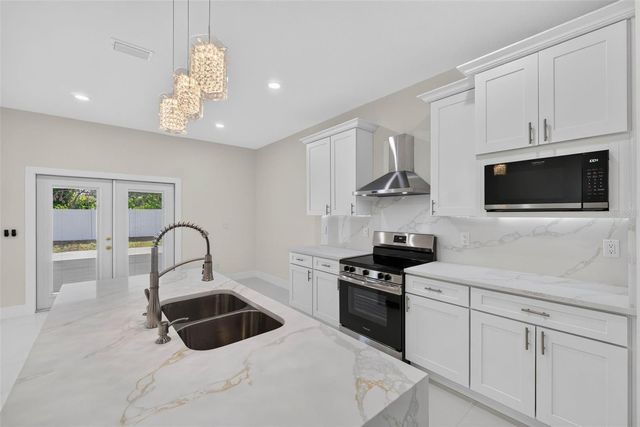 1603 WRIGHT DRIVE, Lakeland, FL 33805
