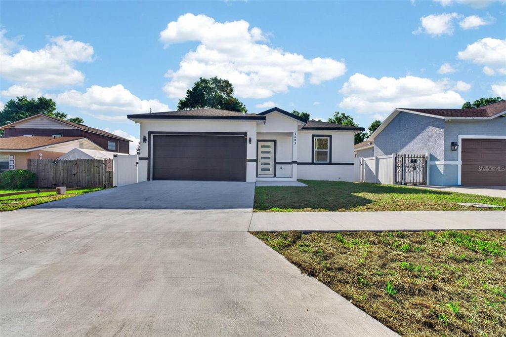 Image 1 of property listing at 1603 WRIGHT DRIVE, Lakeland, FL 33805