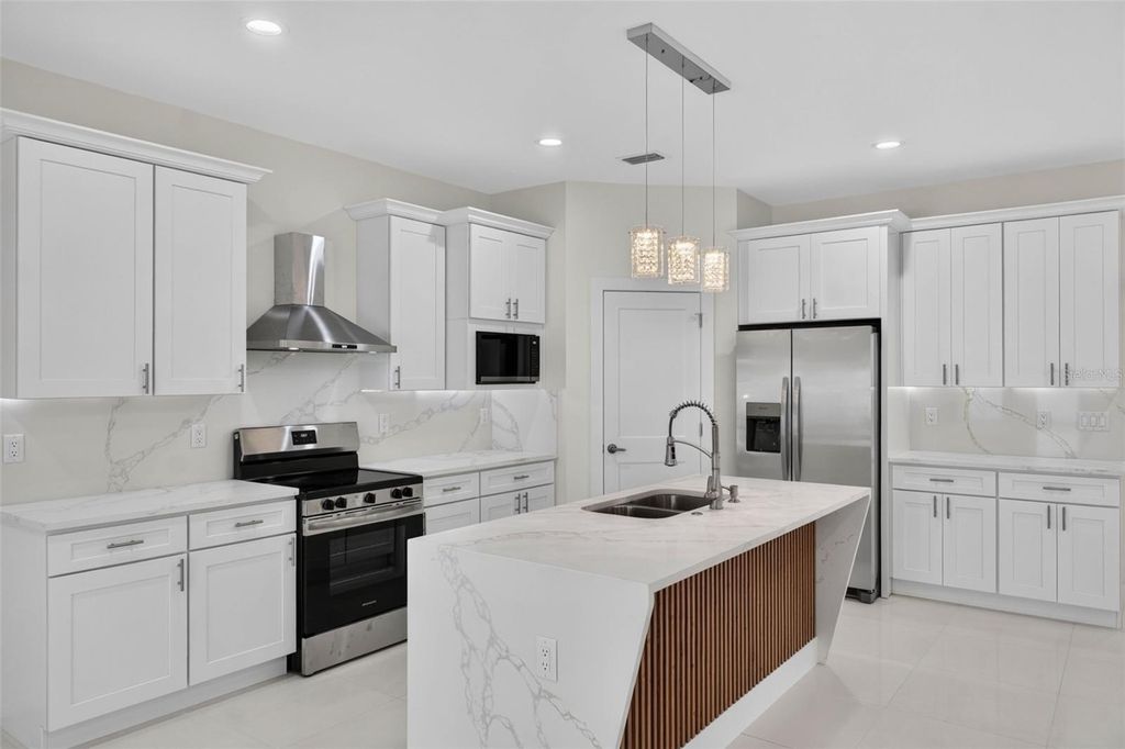 Image 29 of property listing at 1603 WRIGHT DRIVE, Lakeland, FL 33805