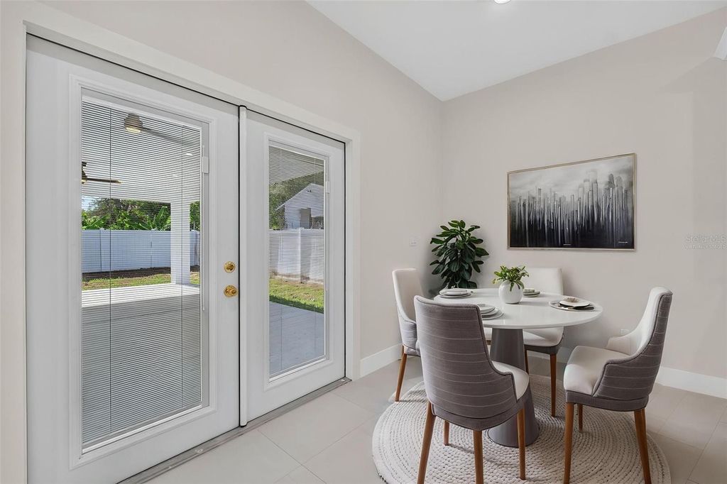 Image 33 of property listing at 1603 WRIGHT DRIVE, Lakeland, FL 33805