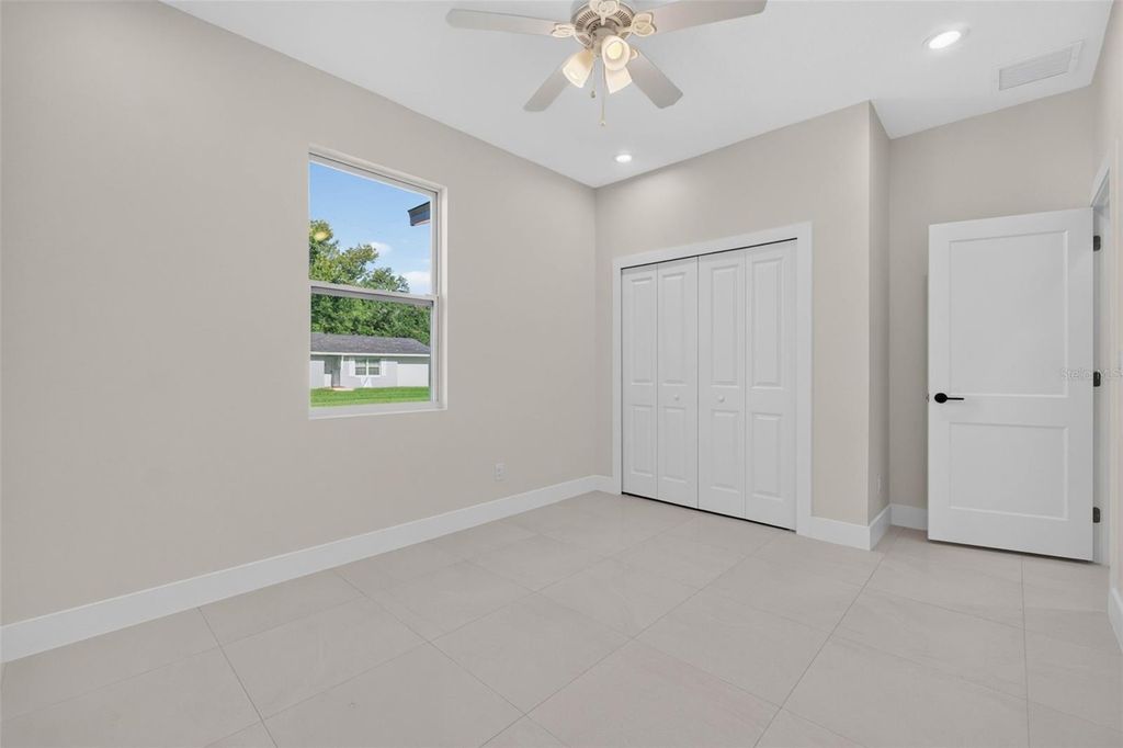 Image 34 of property listing at 1603 WRIGHT DRIVE, Lakeland, FL 33805