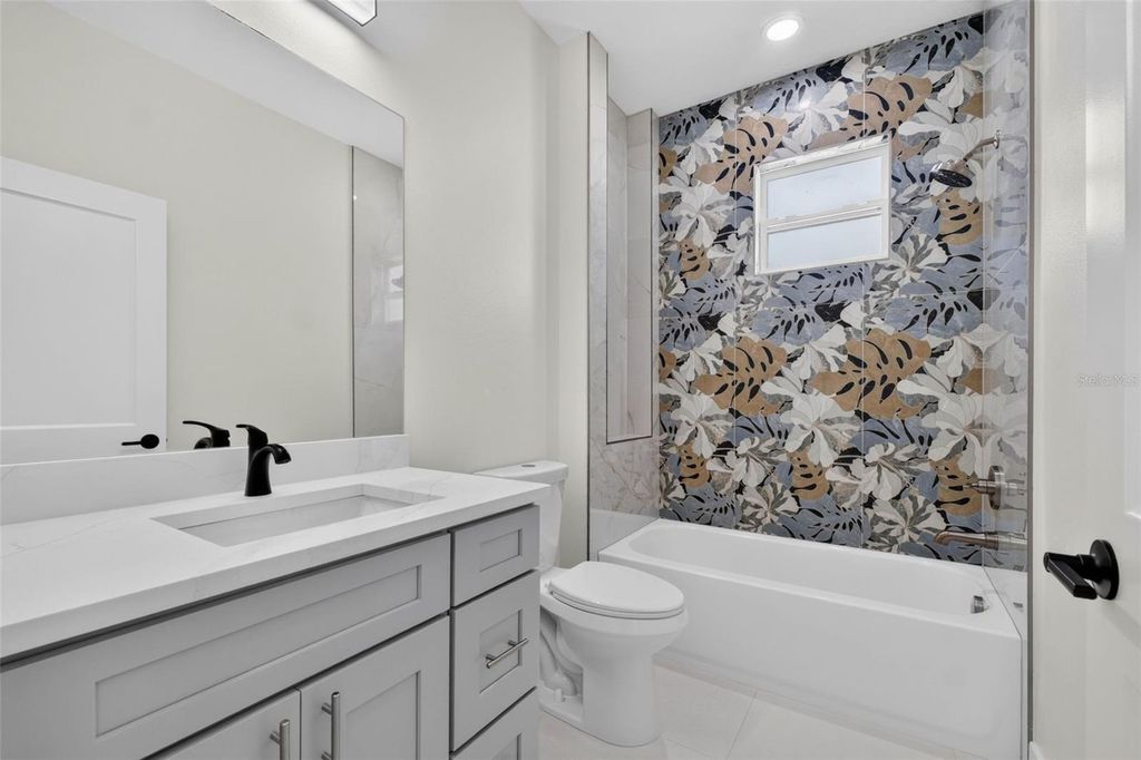 Image 38 of property listing at 1603 WRIGHT DRIVE, Lakeland, FL 33805