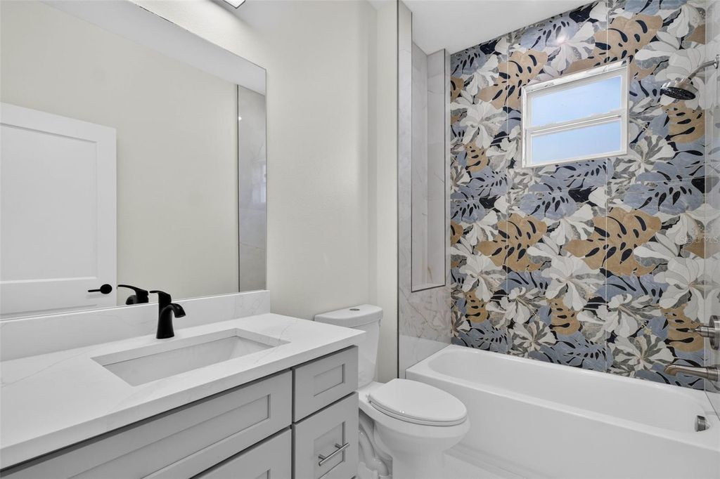 Image 39 of property listing at 1603 WRIGHT DRIVE, Lakeland, FL 33805