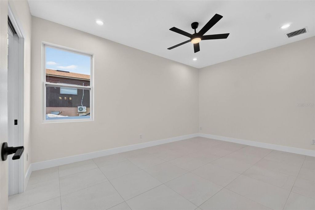 Image 41 of property listing at 1603 WRIGHT DRIVE, Lakeland, FL 33805