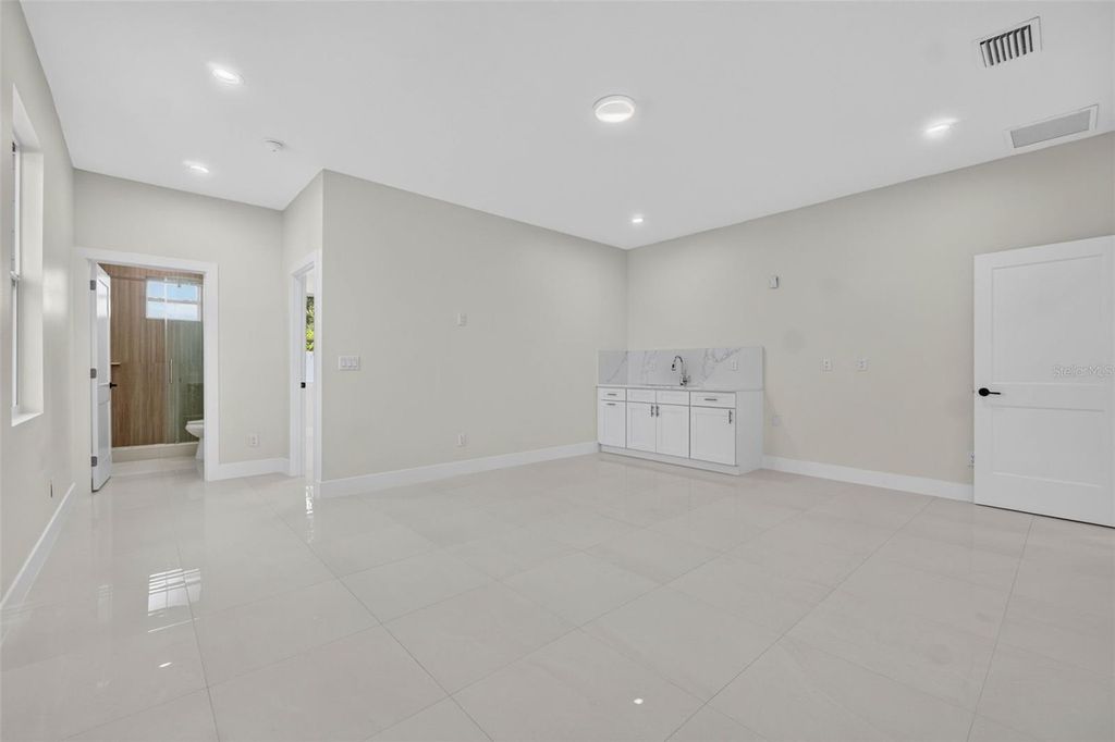 Image 47 of property listing at 1603 WRIGHT DRIVE, Lakeland, FL 33805
