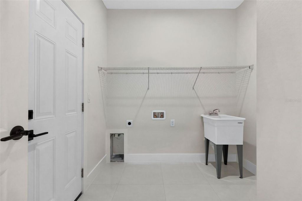 Image 55 of property listing at 1603 WRIGHT DRIVE, Lakeland, FL 33805