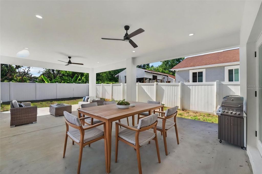Image 60 of property listing at 1603 WRIGHT DRIVE, Lakeland, FL 33805