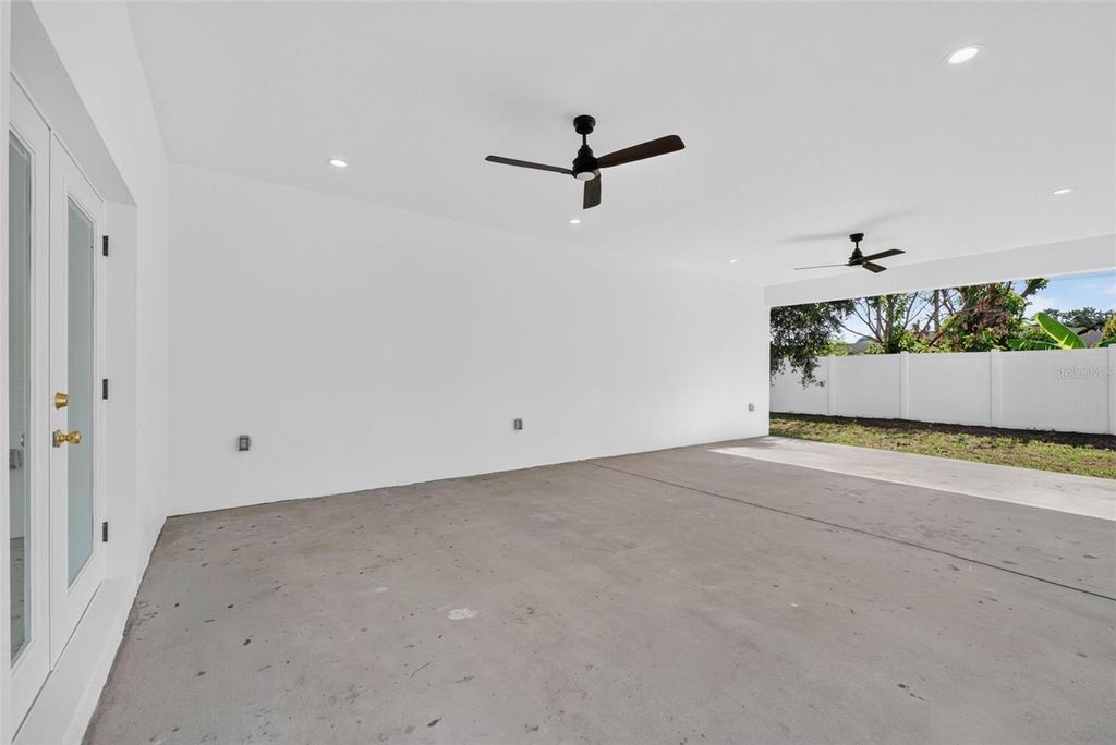 Image 61 of property listing at 1603 WRIGHT DRIVE, Lakeland, FL 33805