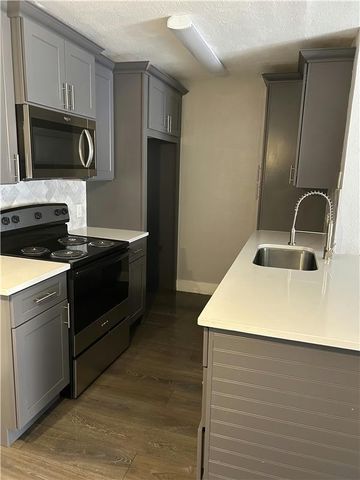 10101 S Gessner Road 708, Houston, TX 77071