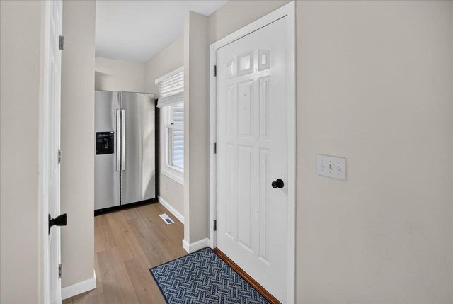 525 Berry Street, Stoughton, WI 53589