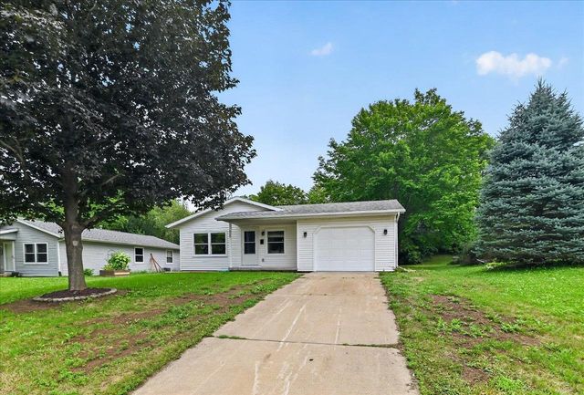 525 Berry Street, Stoughton, WI 53589