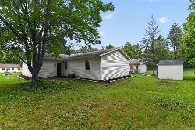 525 Berry Street, Stoughton, WI 53589