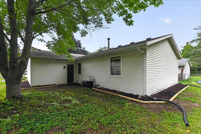 525 Berry Street, Stoughton, WI 53589