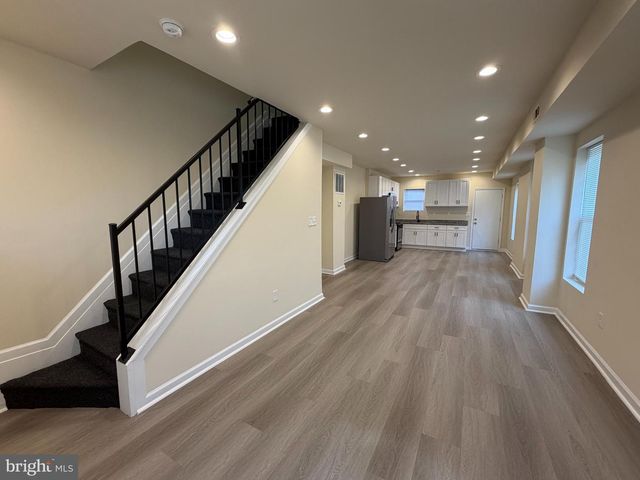 601 N CLINTON ST, Baltimore, MD 21205