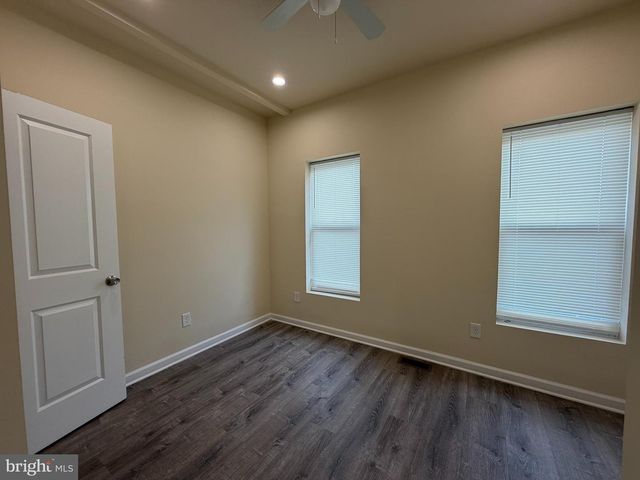 601 N CLINTON ST, Baltimore, MD 21205