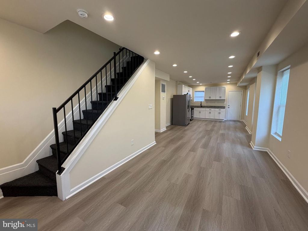 Image 5 of property listing at 601 N CLINTON ST, Baltimore, MD 21205