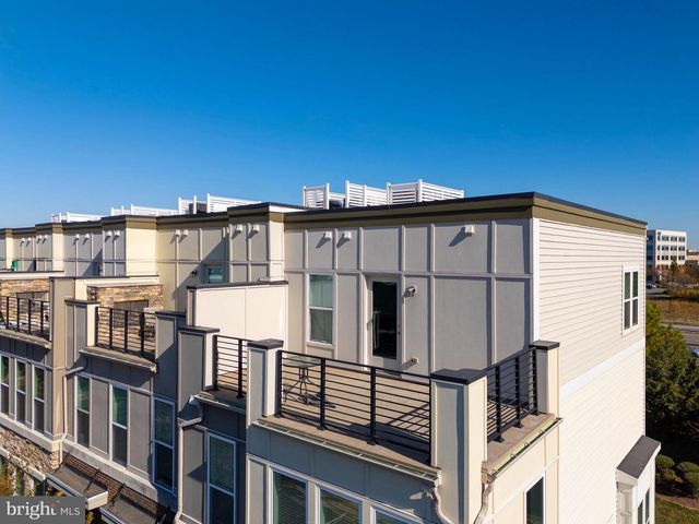 14580 LAKESTONE DR, Chantilly, VA 20151