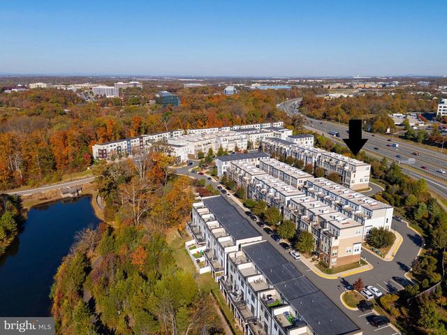 14580 LAKESTONE DR, Chantilly, VA 20151