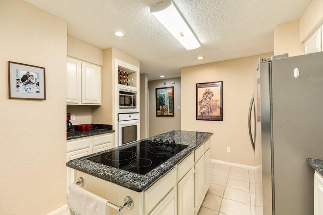 1808 Veranda Drive, West Columbia, TX 77486