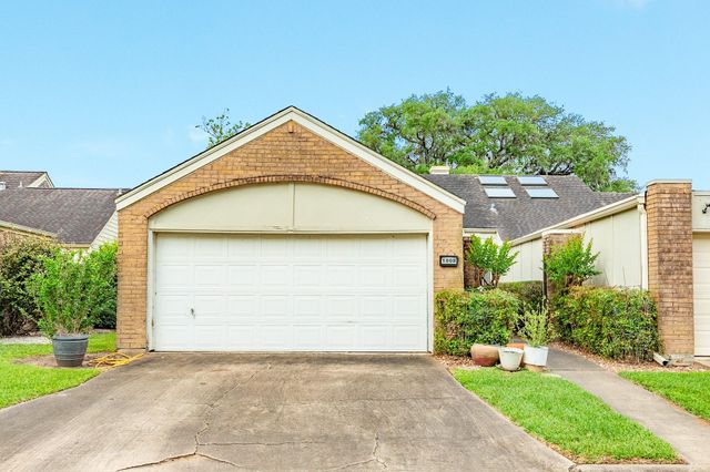 1808 Veranda Drive, West Columbia, TX 77486
