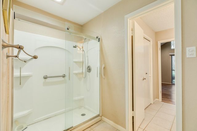 1808 Veranda Drive, West Columbia, TX 77486