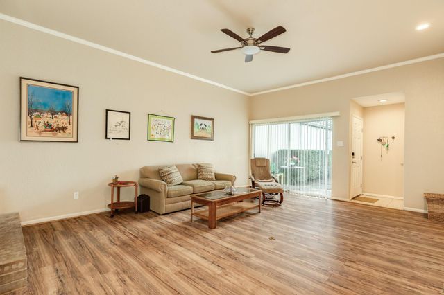 1808 Veranda Drive, West Columbia, TX 77486
