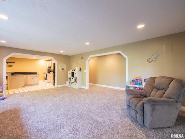 4928 N DEERMEADOW Drive, Peoria, IL 61615