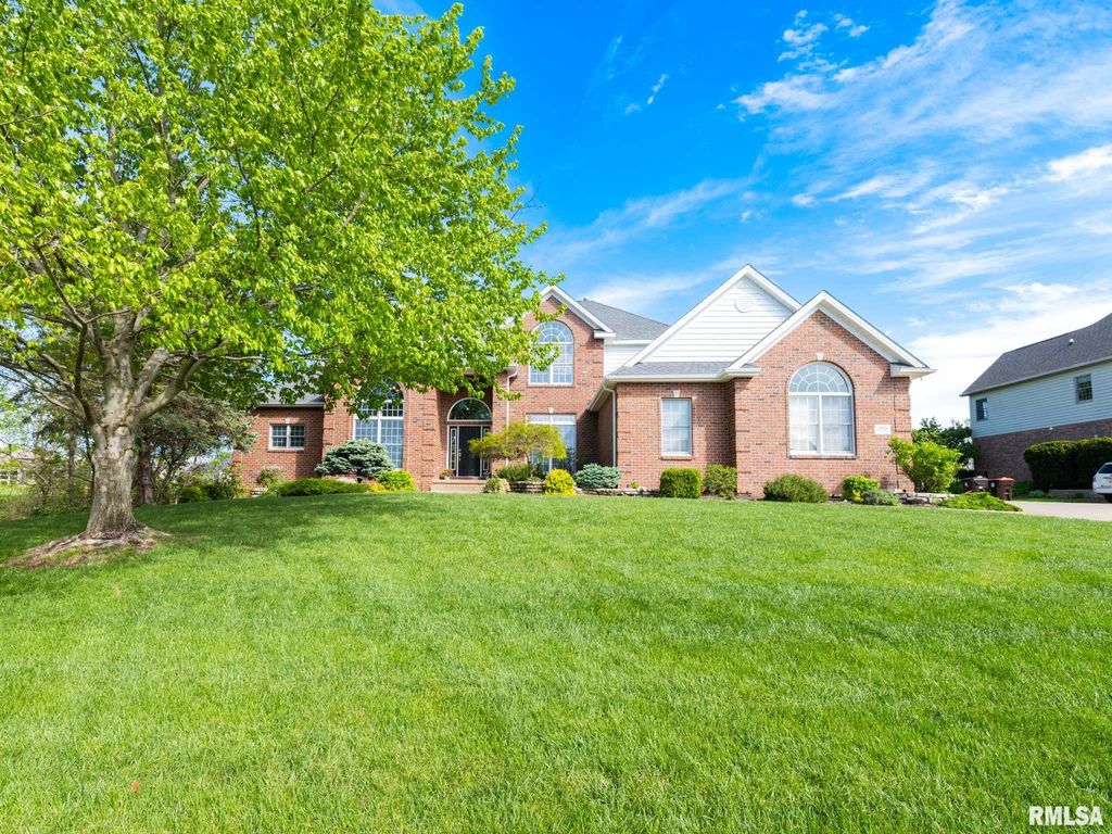 4928 N DEERMEADOW Drive, Peoria, IL 61615