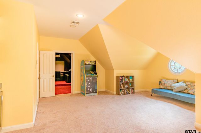 902 E South Street, Lindale, TX 75771